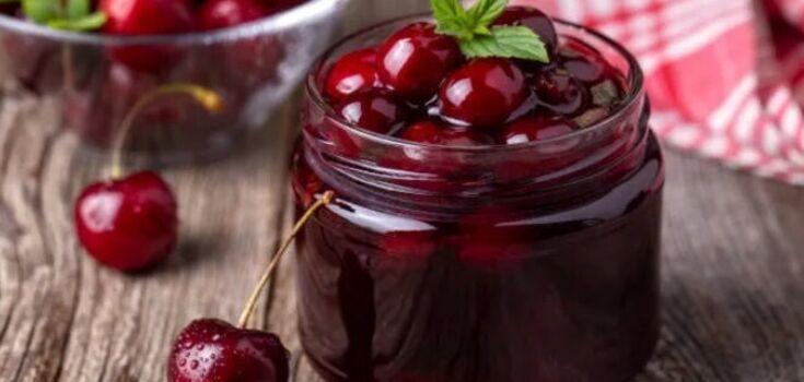 Spicy cherry sauce for meat: how to make at home