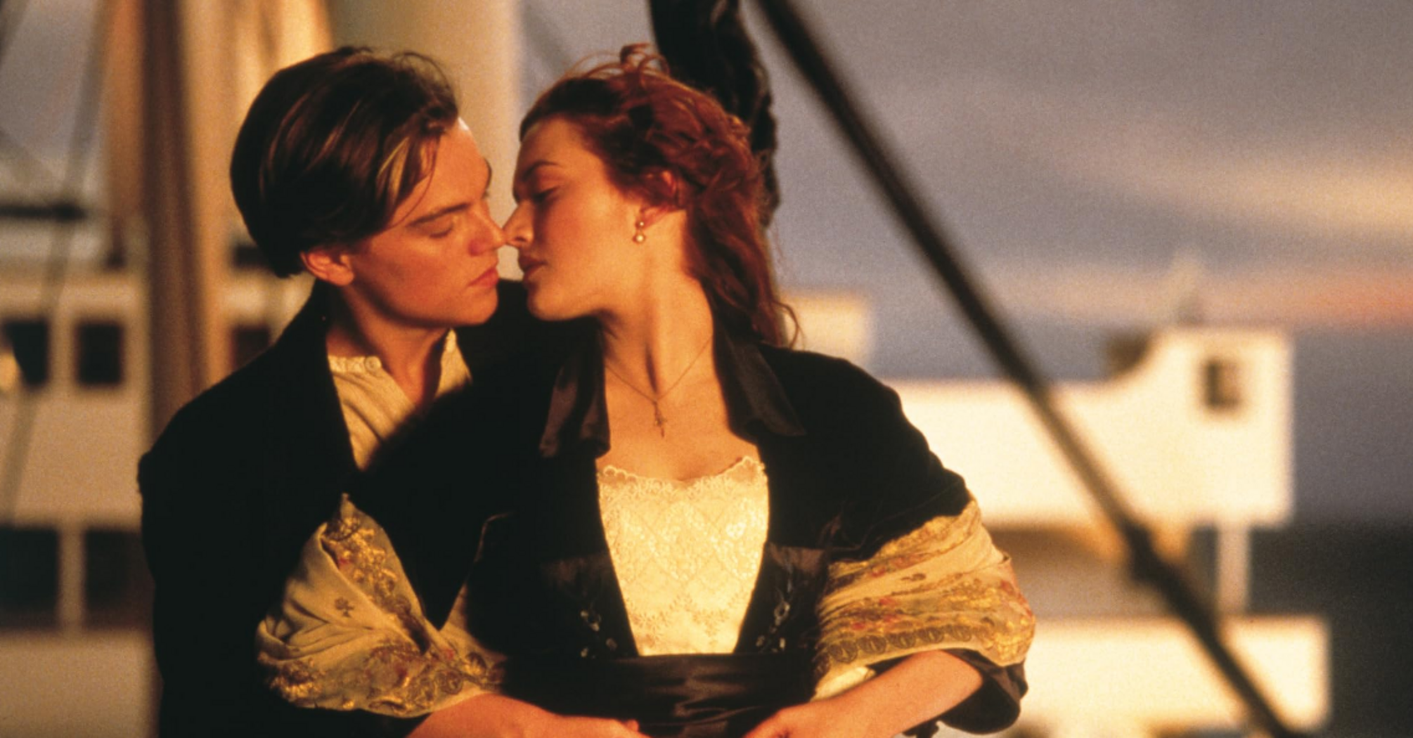 To był koszmar. Kate Winslet zdradza szczegóły legendarnej sceny pocałunku w "Titanicu"