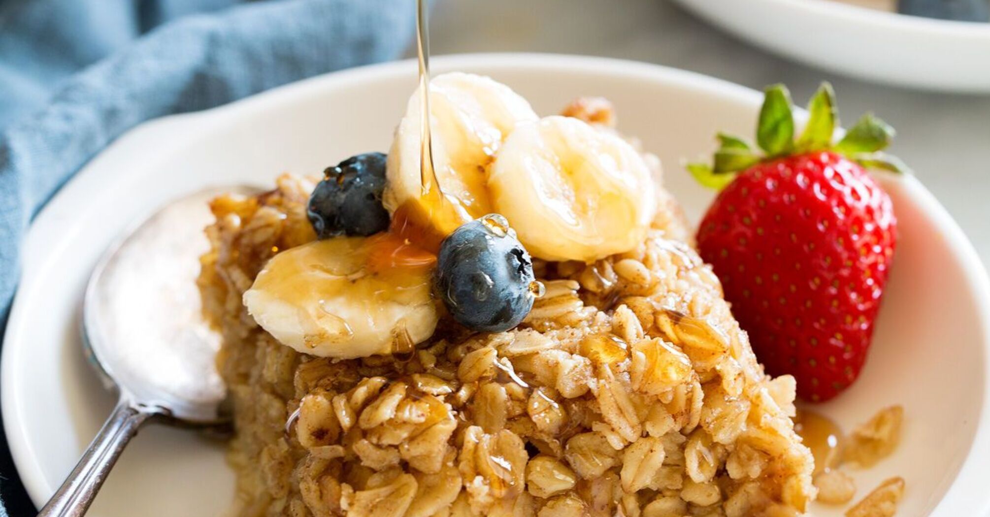 Not just porridge and pancake: how to serve oatmeal in a tasty and original way