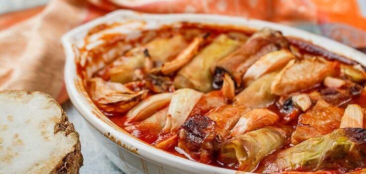 What to add to minced meat to make cabbage rolls juicy: one simple ingredient