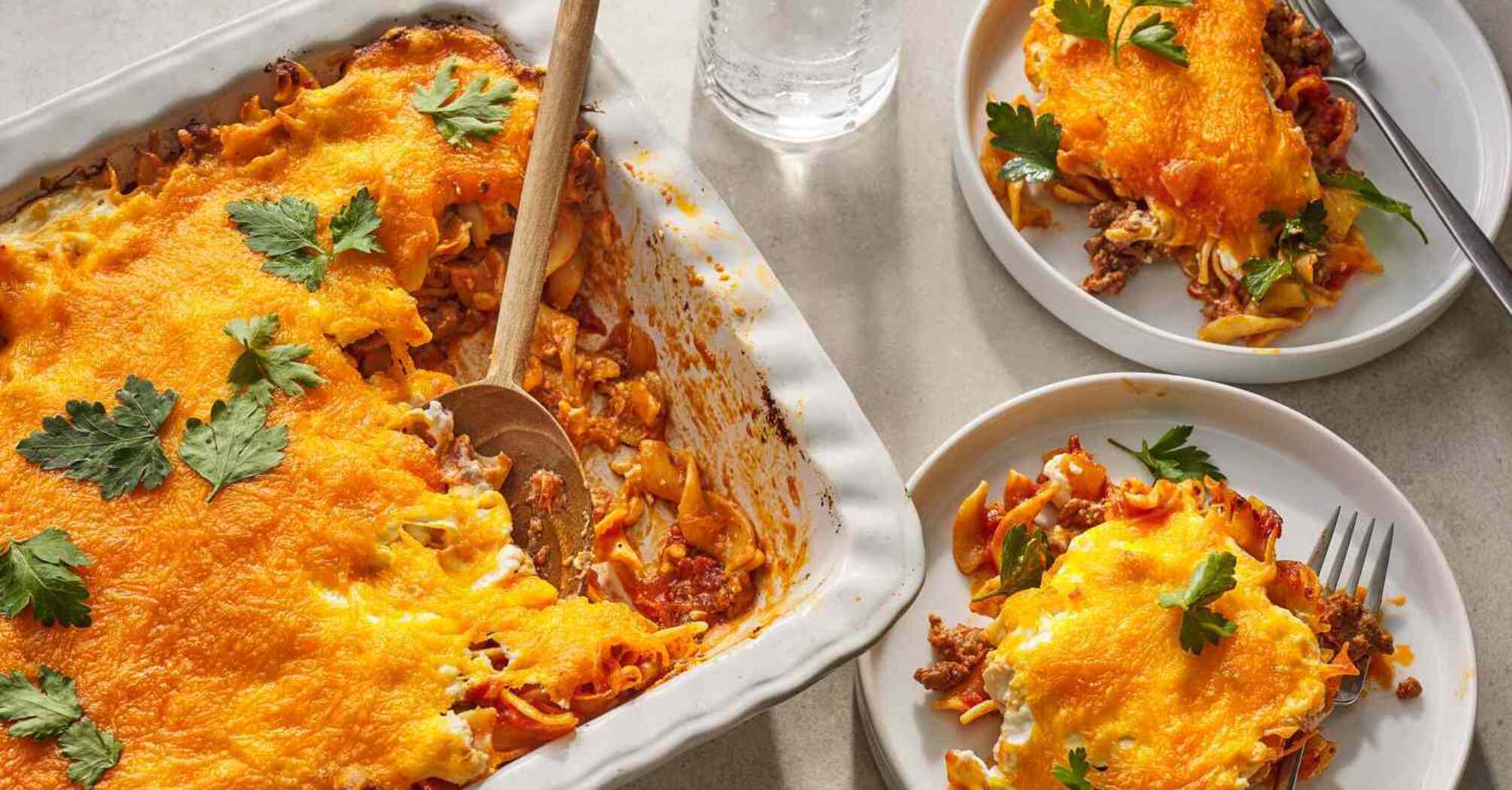Juicy and hearty French-style meat in the oven: be sure to cook for lunch