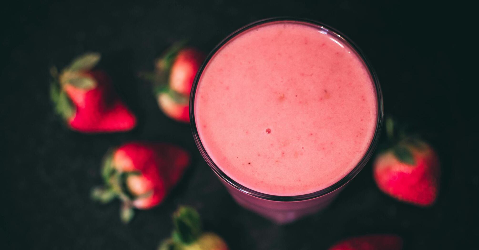 Tastier and healthier than ice cream: cold berry smoothie without sugar and milk