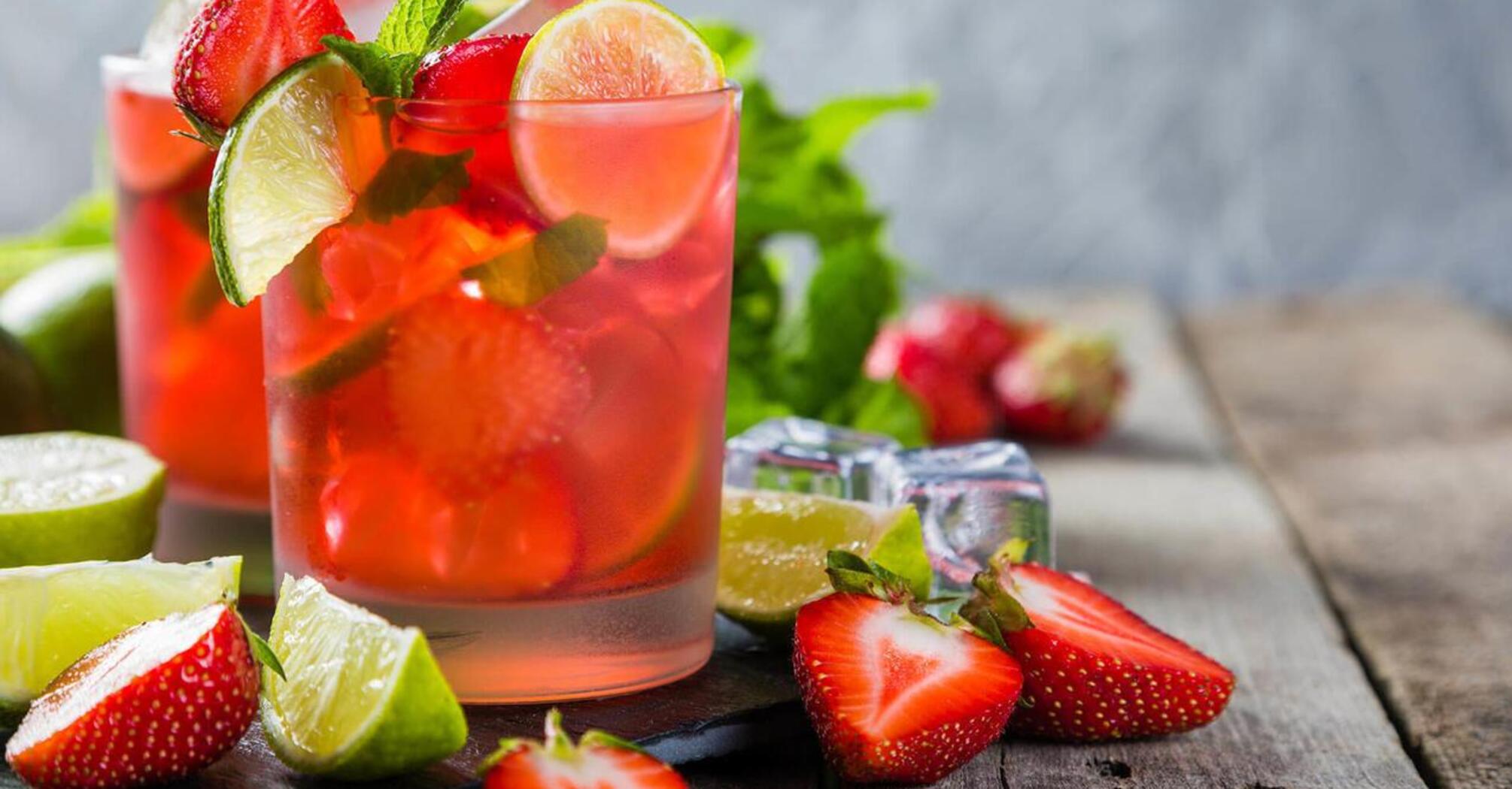 How to make strawberry mojito for the winter: better than store-bought juices and sodas