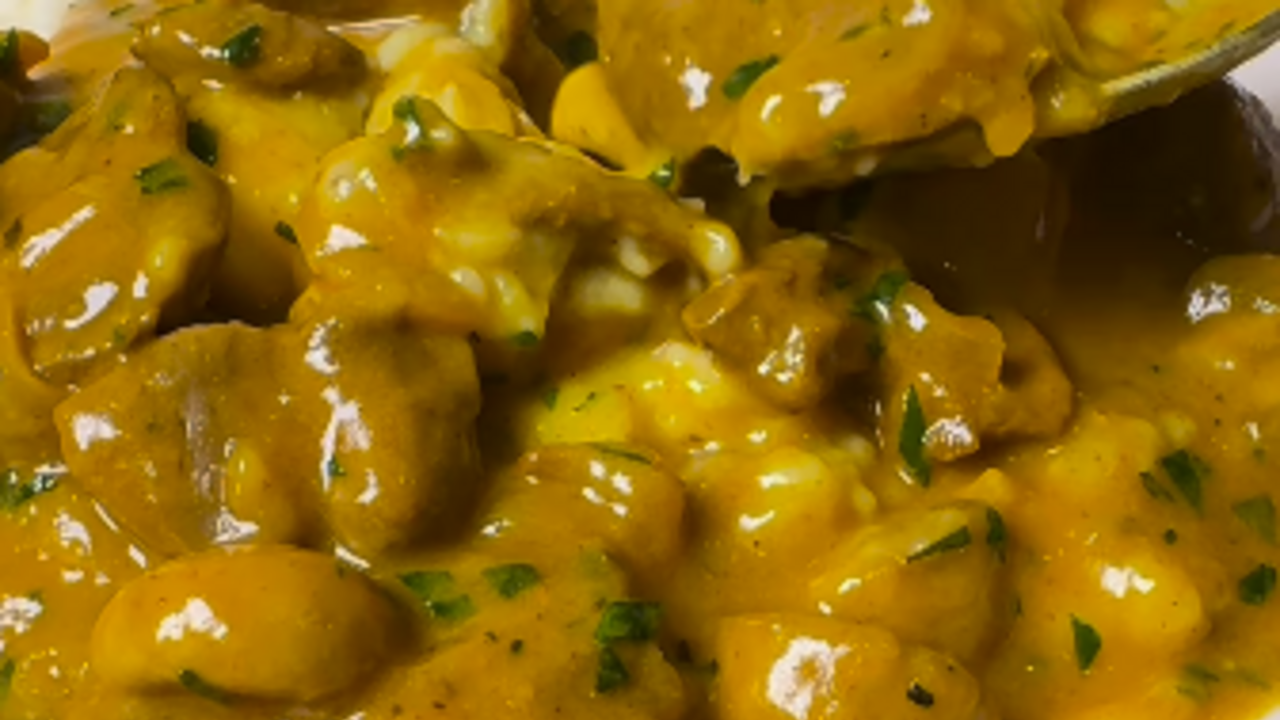 Chicken hearts with mushrooms: cooking a delicious budget dish