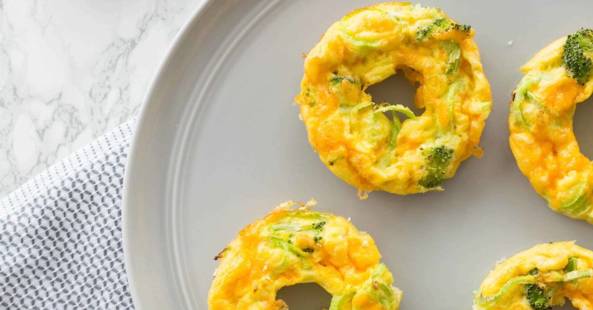 How to cook broccoli deliciously: an idea for hearty and healthy muffins