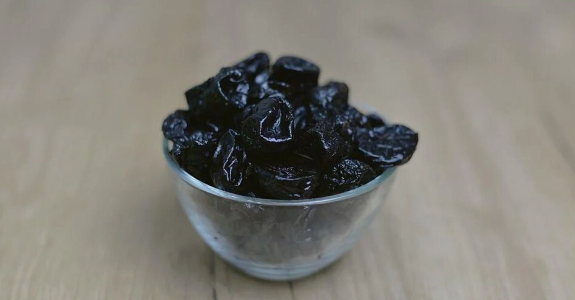 How to dry plums for prunes: the easiest recipe
