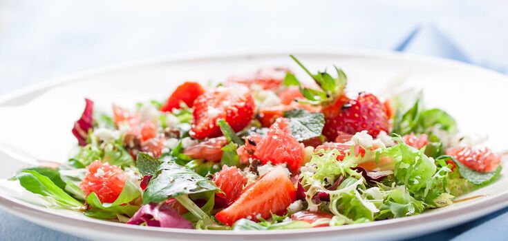 Strawberry and feta salad: a delicious summer dish in minutes