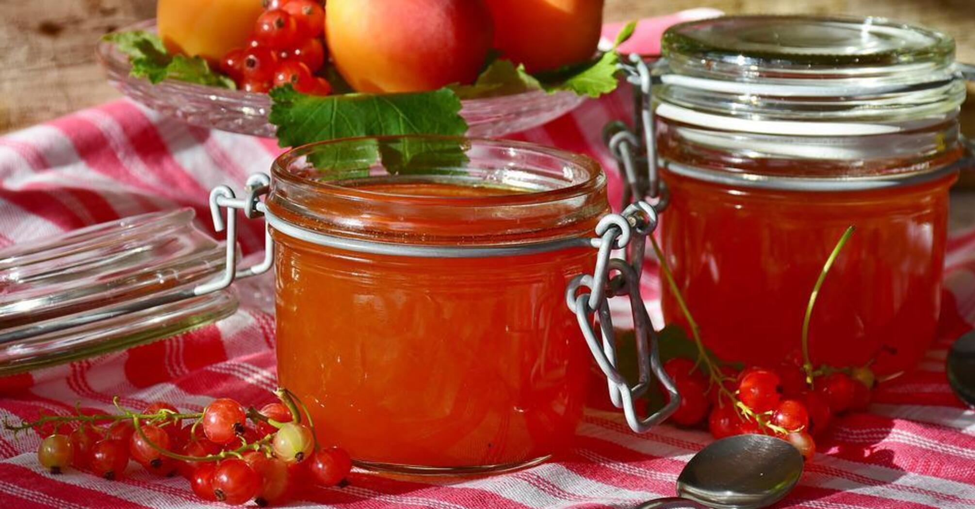 How to cook apricot jam correctly to make it healthy: the simplest technology