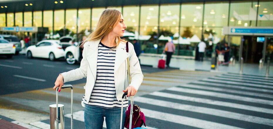 EU to ban charter flights for Russians