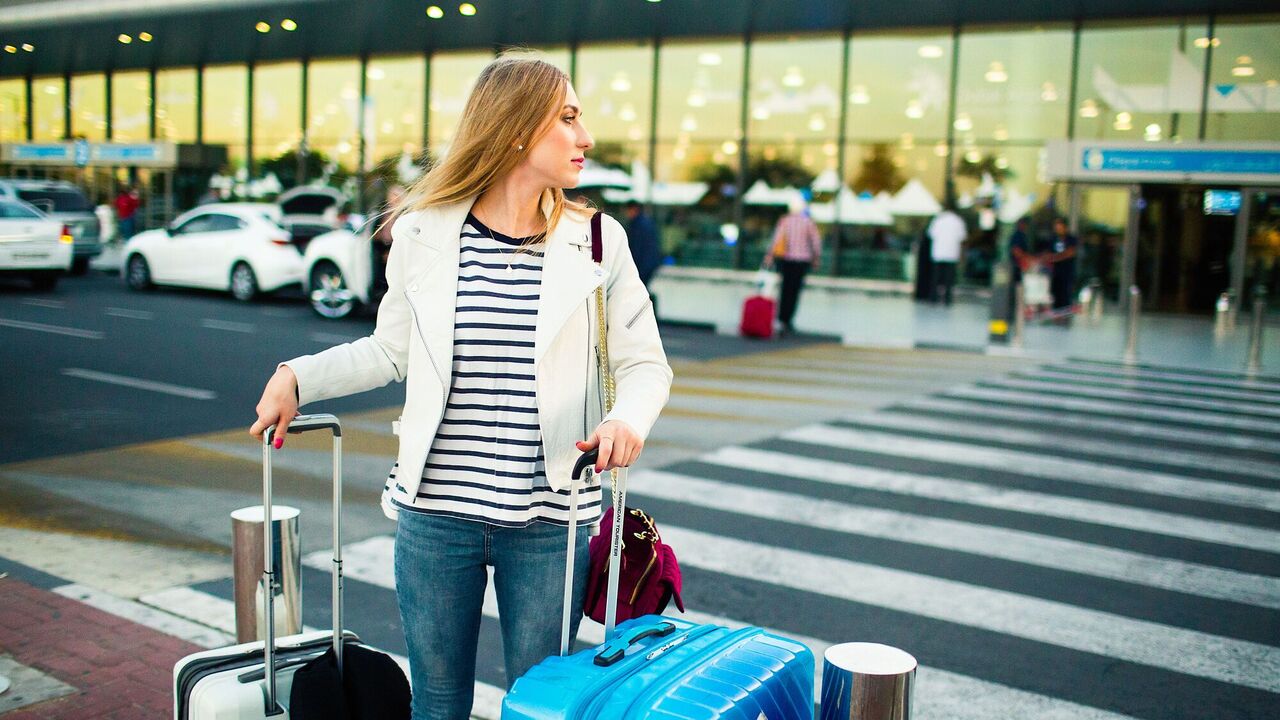 EU to ban charter flights for Russians