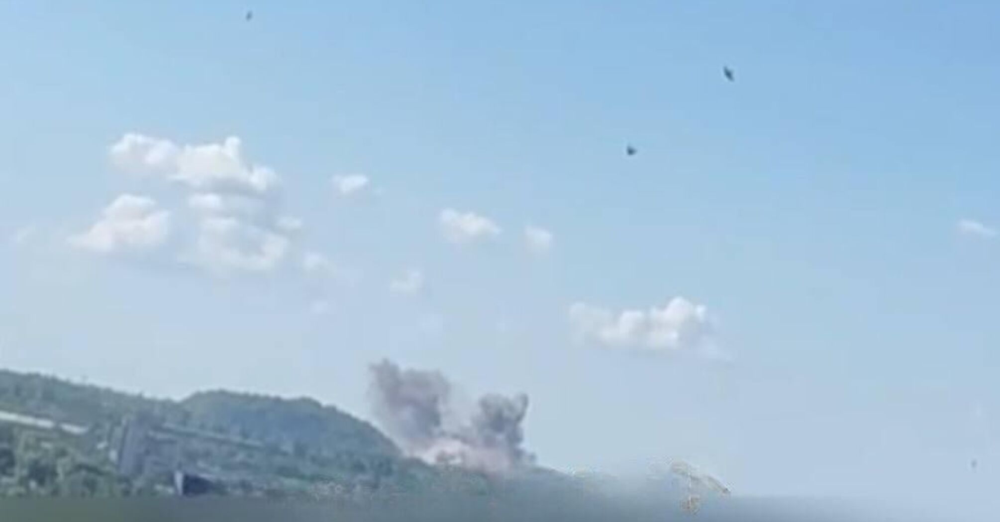 A series of explosions heard in occupied Donetsk, smoke is billowing heavily. Photo and video