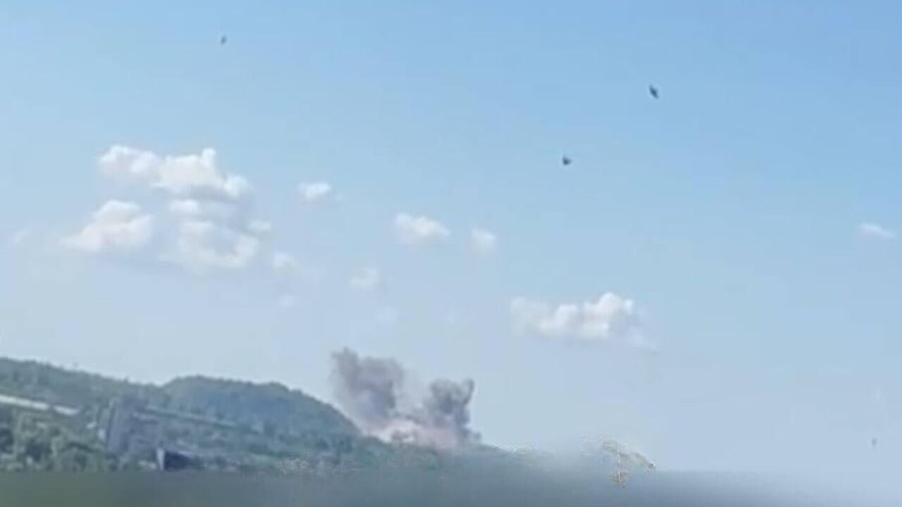 A series of explosions heard in occupied Donetsk, smoke is billowing heavily. Photo and video
