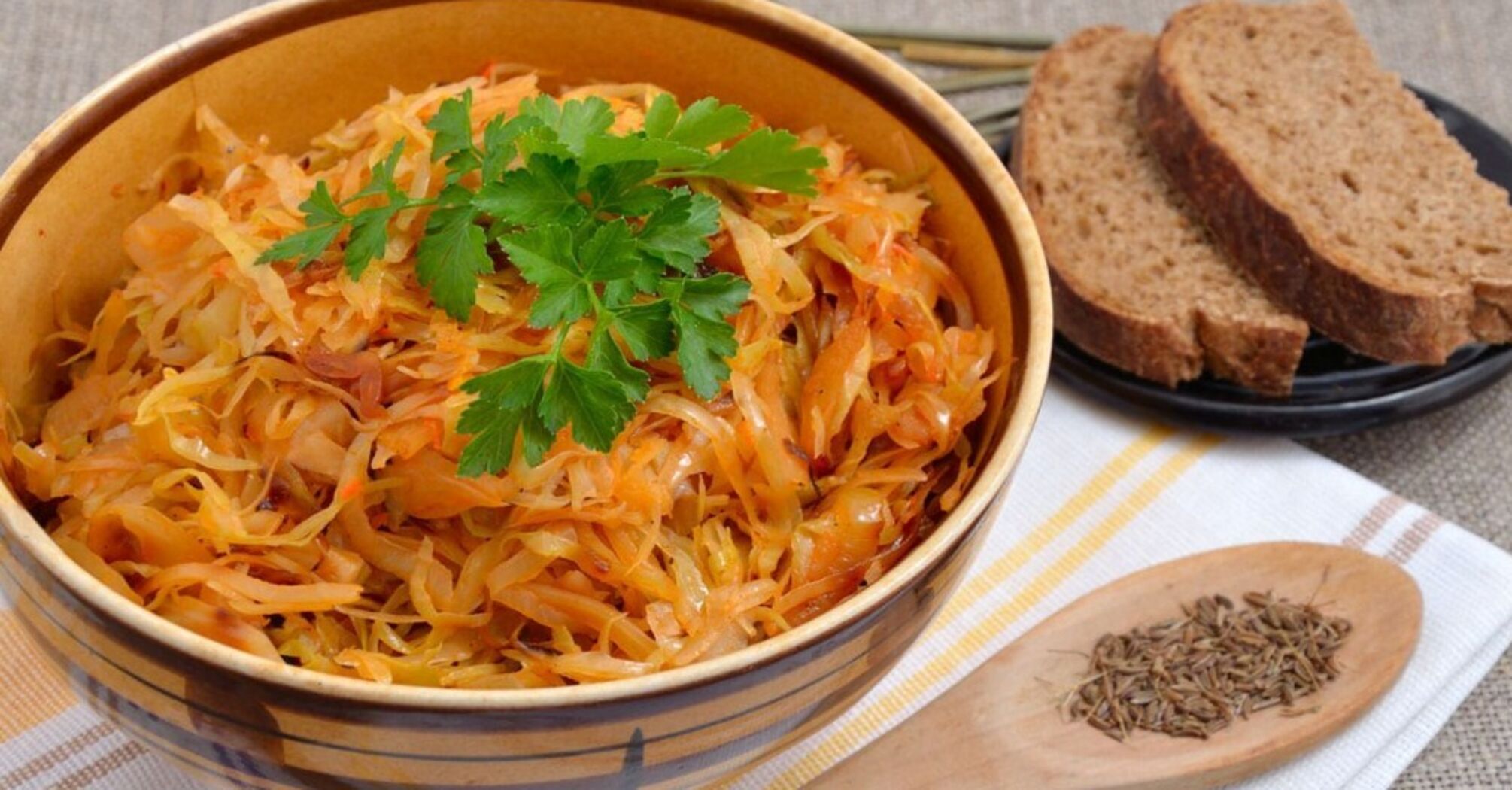 What to add to stewed cabbage to bring out the flavor in a new way: just one ingredient