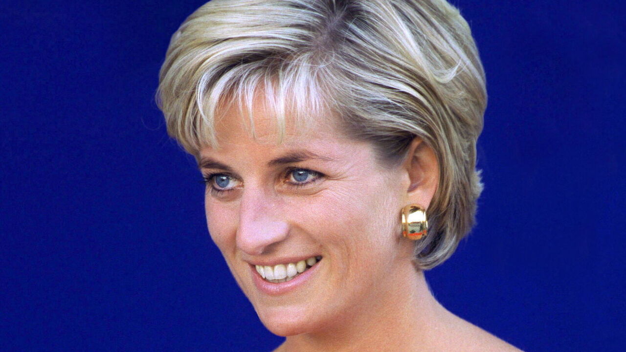 10 Princess Diana hairstyles that will never go out of style. Photo.