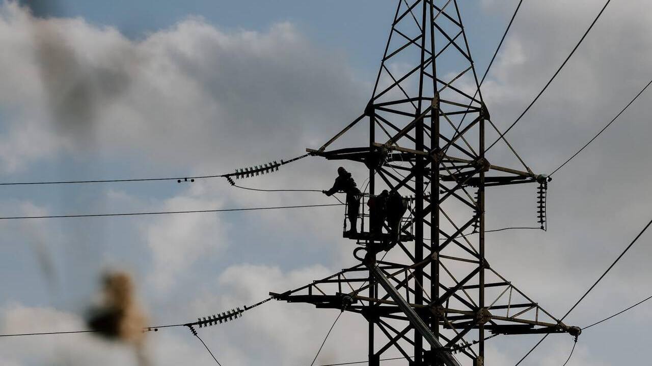 How much power generation has Ukraine lost