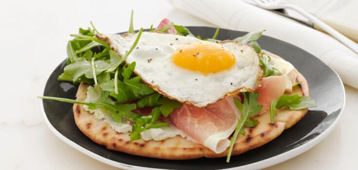 How to make a hearty breakfast in 15 minutes: you need pita bread
