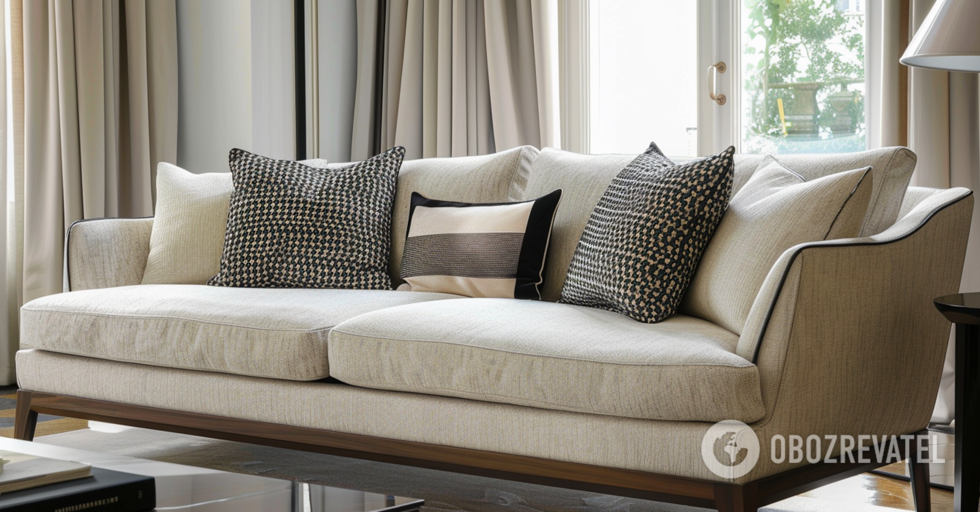 How to quickly clean and refresh decorative pillows: tips