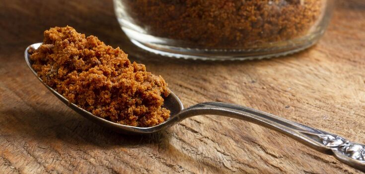 Don't throw away onion peels! How to make a fragrant seasoning from waste