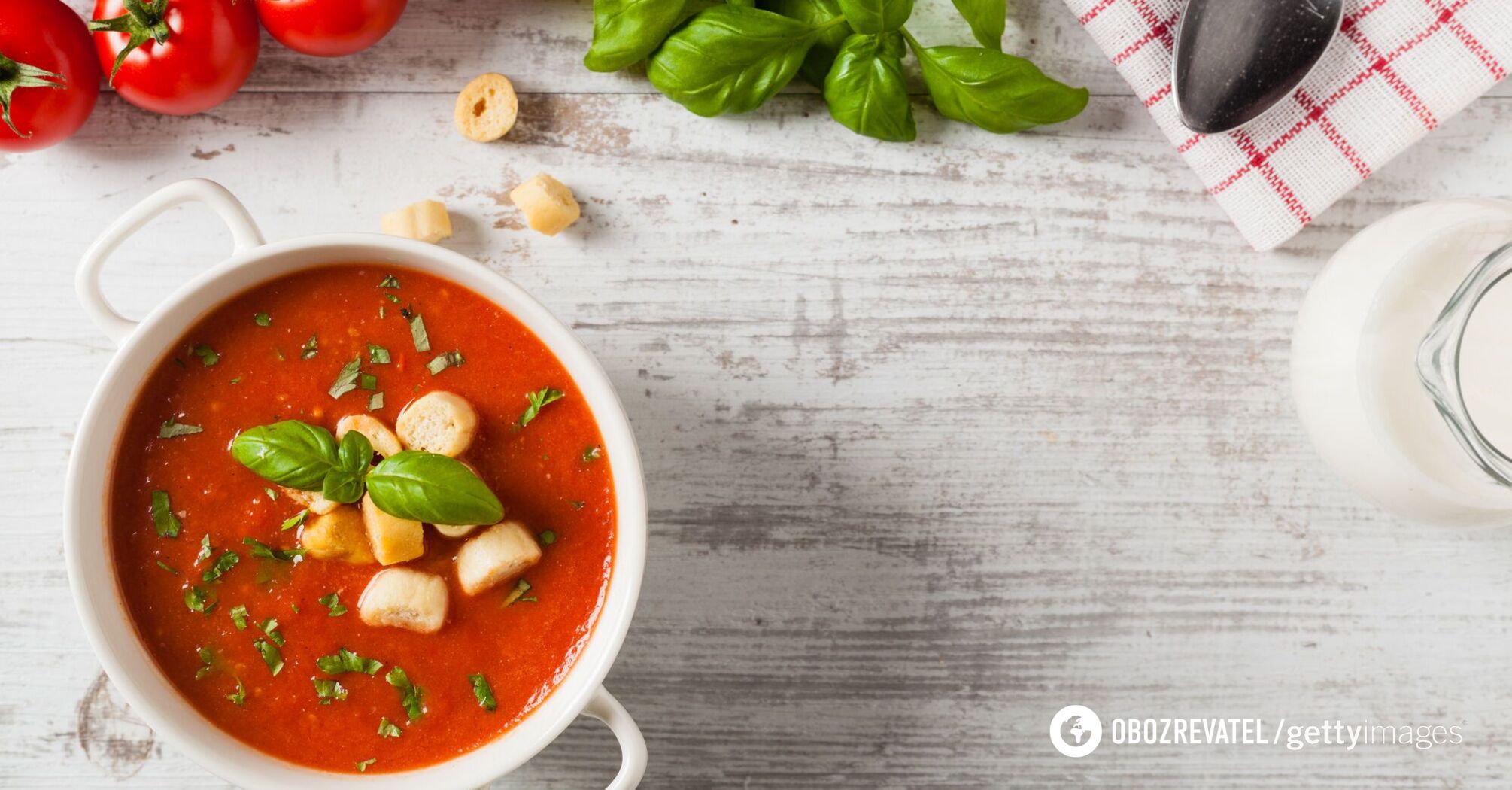 Delicious gazpacho with cottage cheese and strawberries