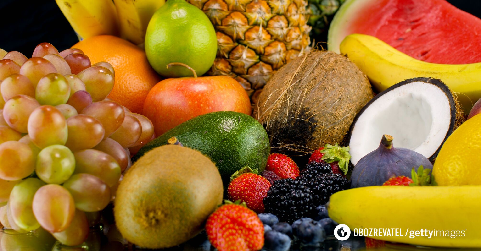 Fruits can contribute to weight gain because they contain fats and fructose