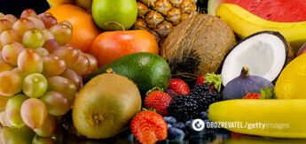 Fruits can contribute to weight gain because they contain fats and fructose