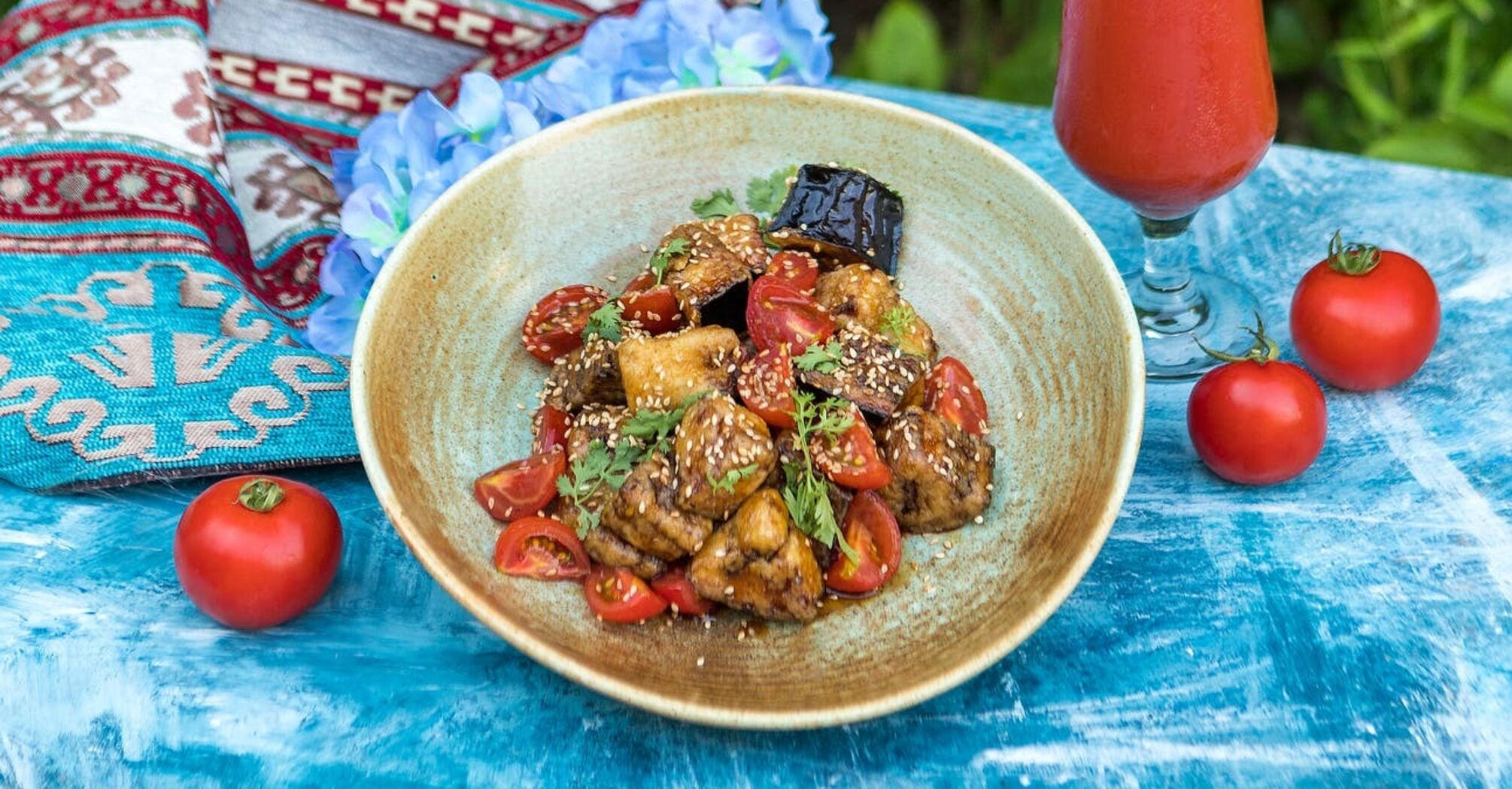 Spicy eggplant salad: how to cook a vitamin and light dish