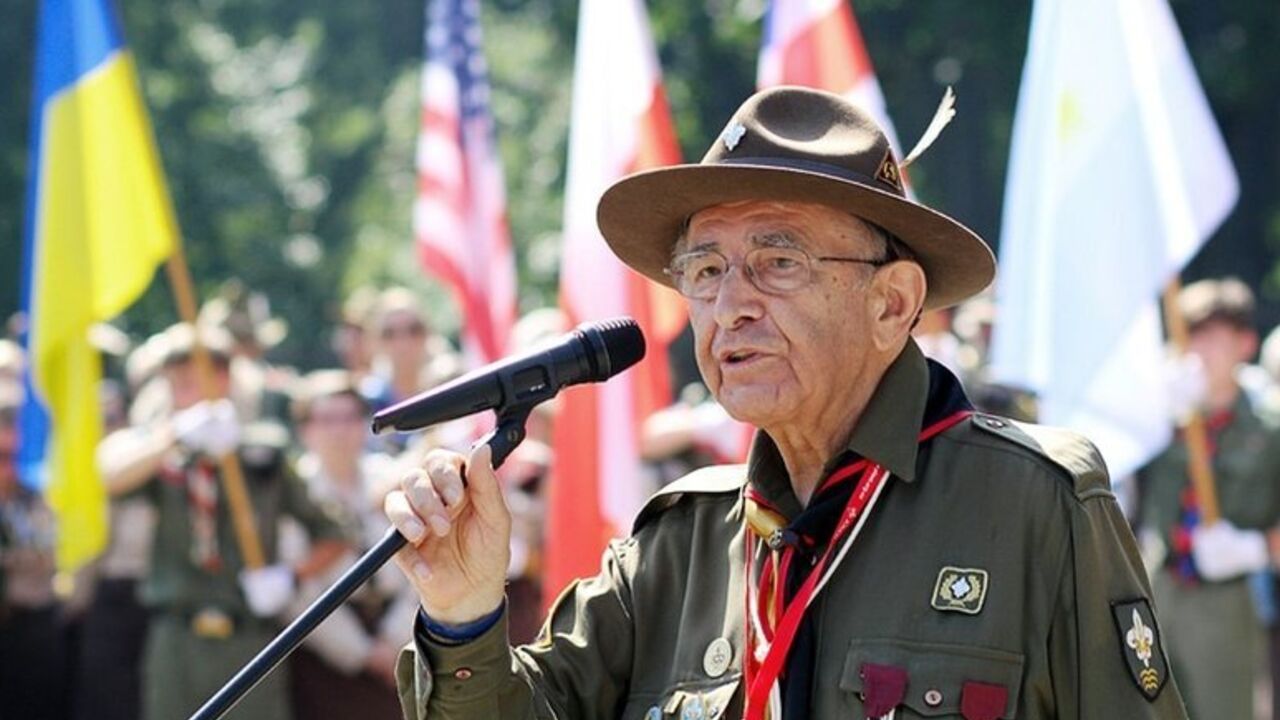 Famous Ukrainian inventor and scout Lubomyr Romankiv has died in the United States.  Photo