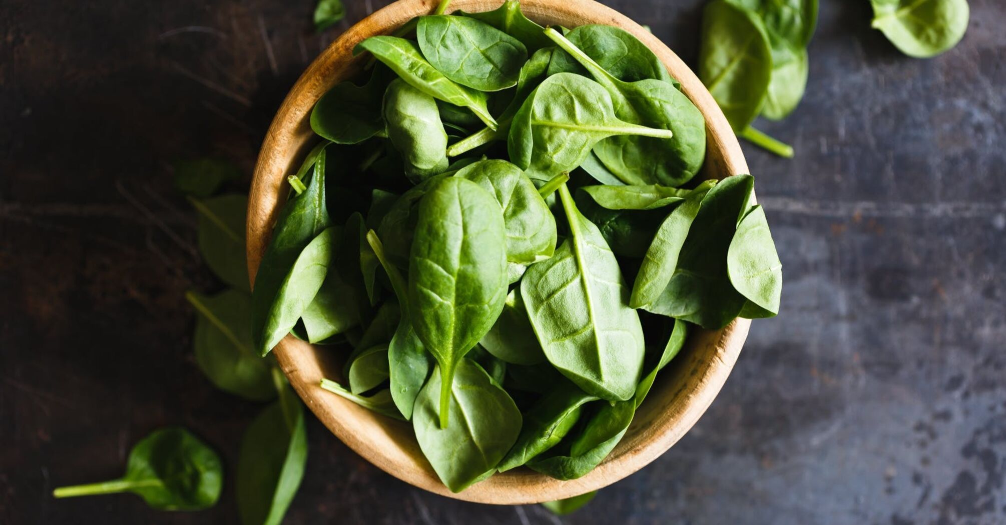 What to cook with spinach to keep it healthy: an elementary idea