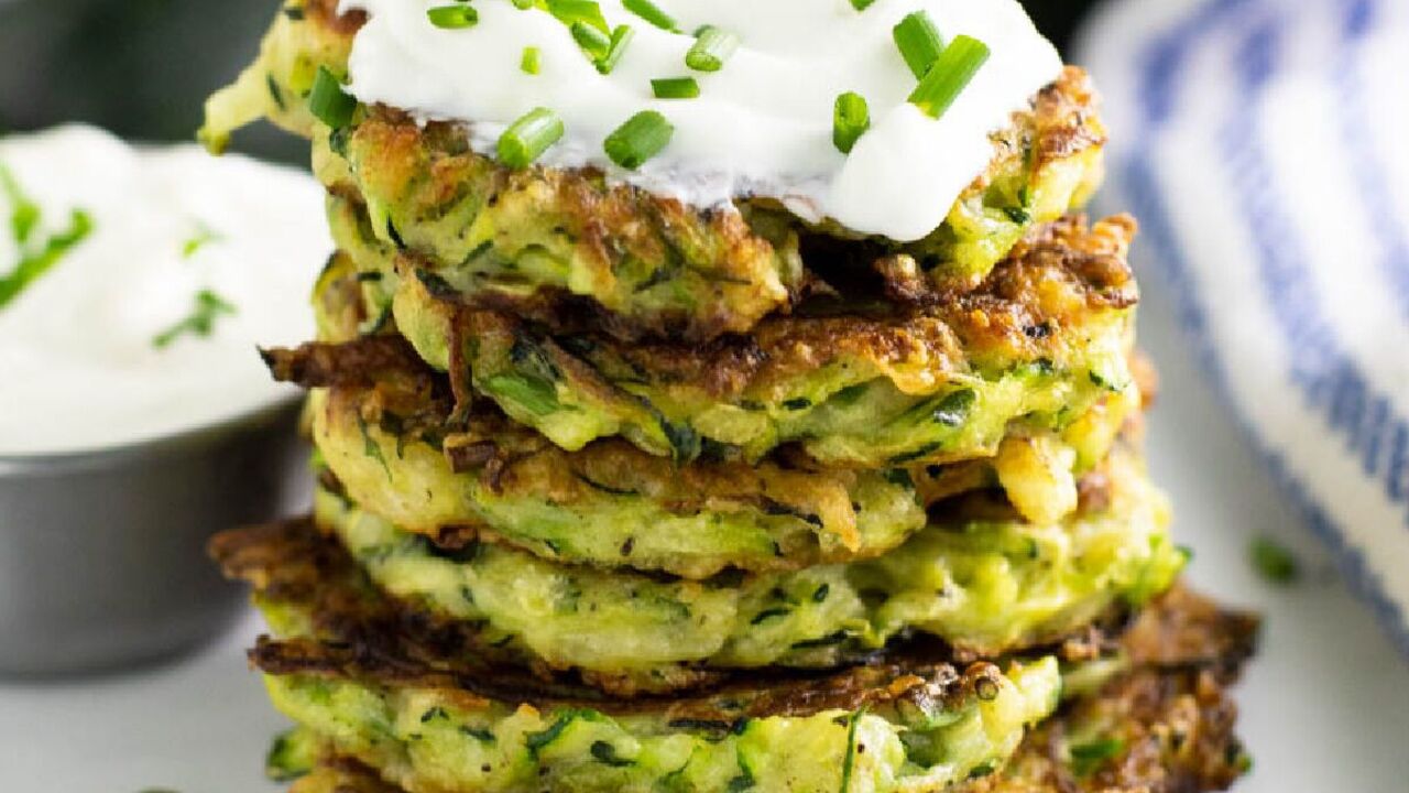 You've never cooked zucchini pancakes like this before: just add one simple ingredient