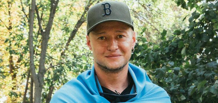 Andrii Khlyvniuk, who is defending Ukraine in the Armed Forces, explained the phenomenon of "superheroes": we should not divide people into peaceful and non-peaceful