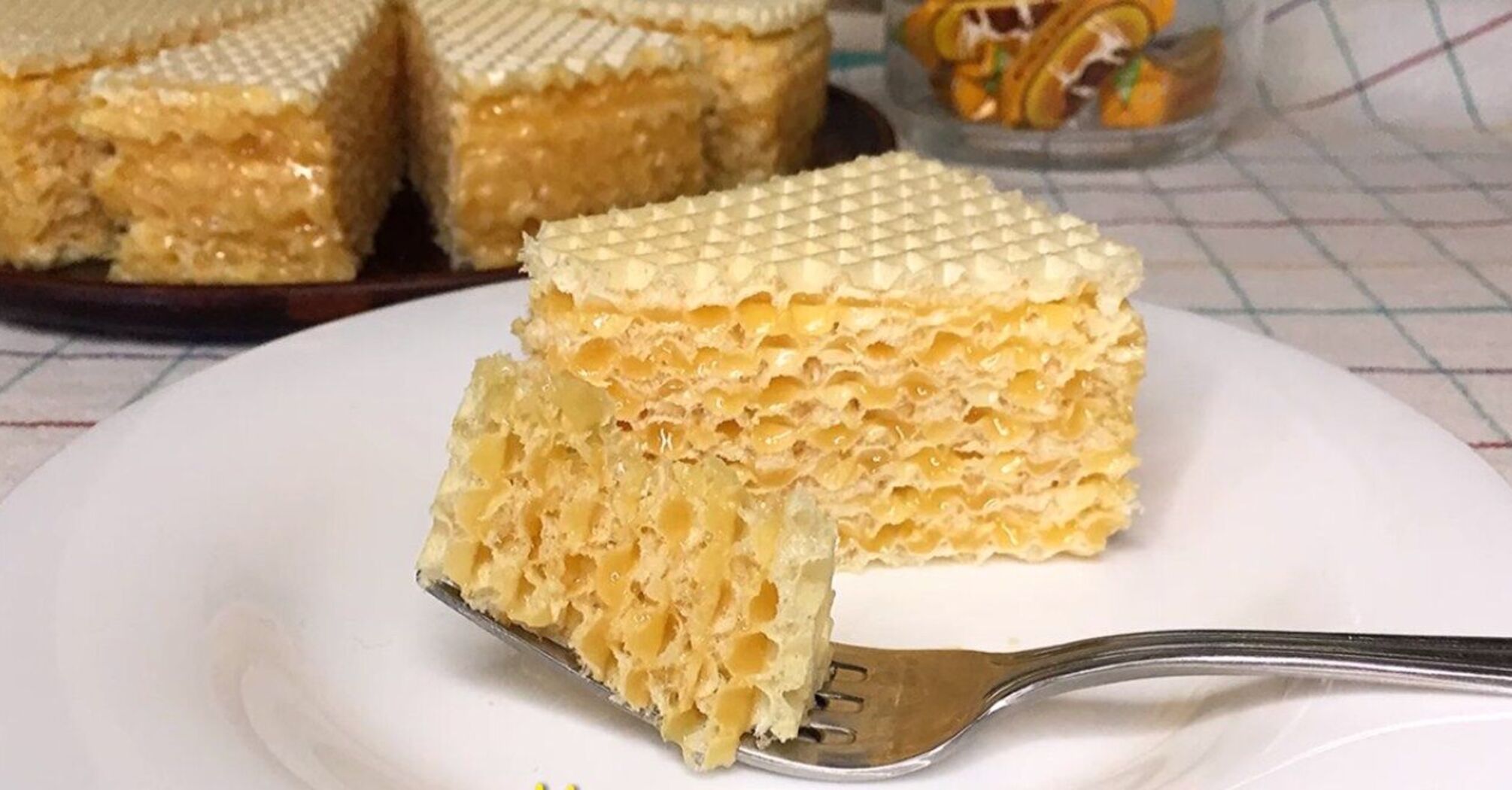 Waffle cake in a new way: what an unusual cream to make