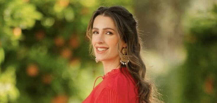 The royal family shows official portraits of pregnant Princess Rajwa of Jordan