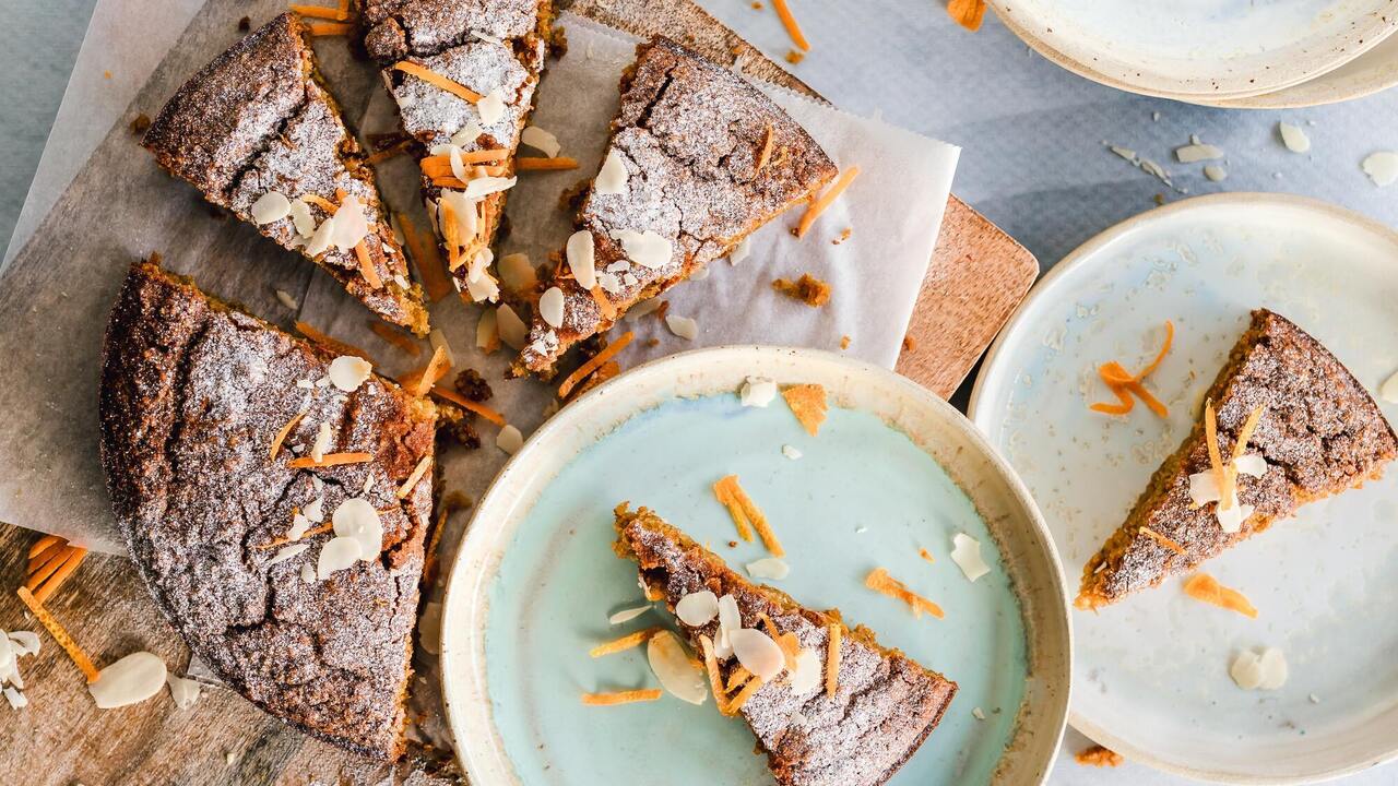 What dough to make a carrot cake from: a variant of fragrant pastries for tea