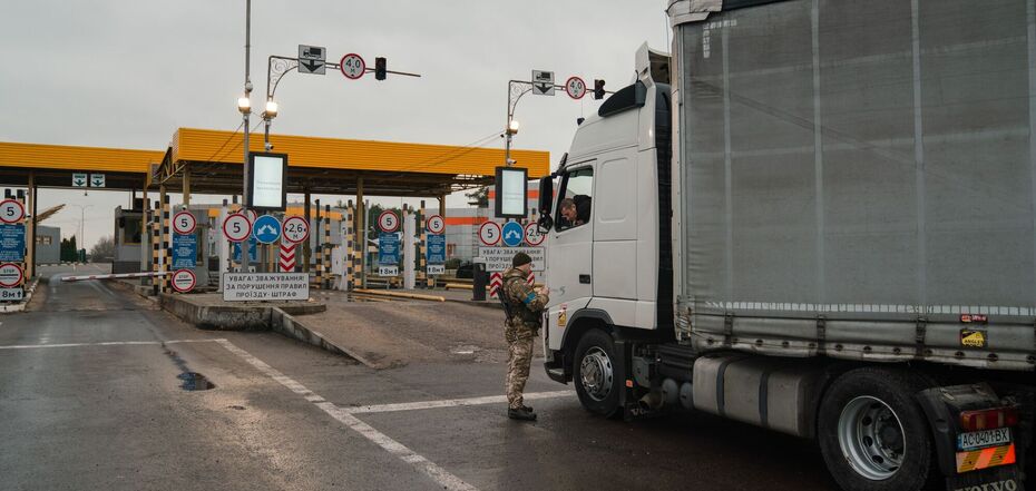 What is happening on the border between Poland and Ukraine