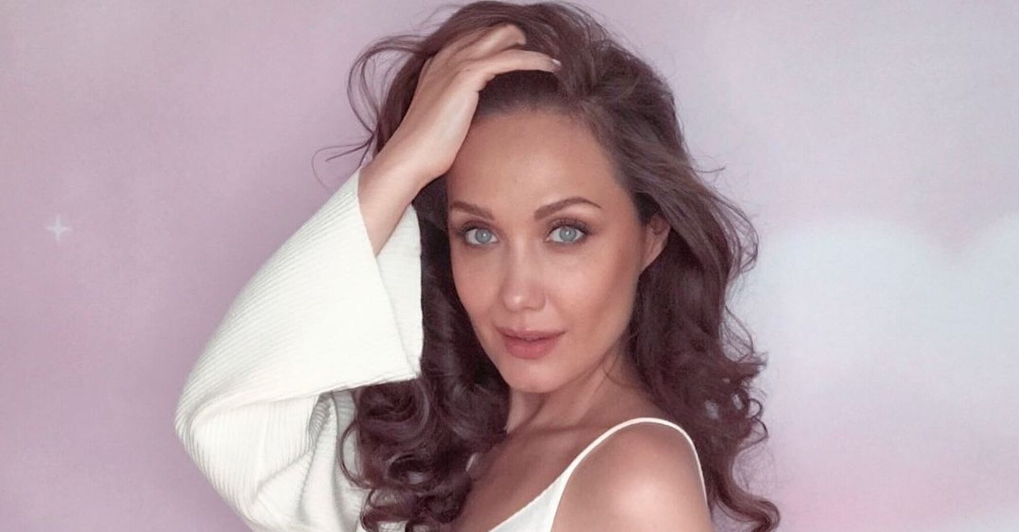 "I don't understand how you can live on $2-3 thousand." Yevhenia Vlasova disclosed her monthly expenses and said she "knows how to earn"