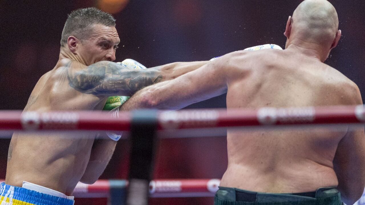 "Ciężko było na to patrzeć". To, co wydarzyło się w walce Usyk - Fury, zostało nazwane "epickim momentem". Wideo