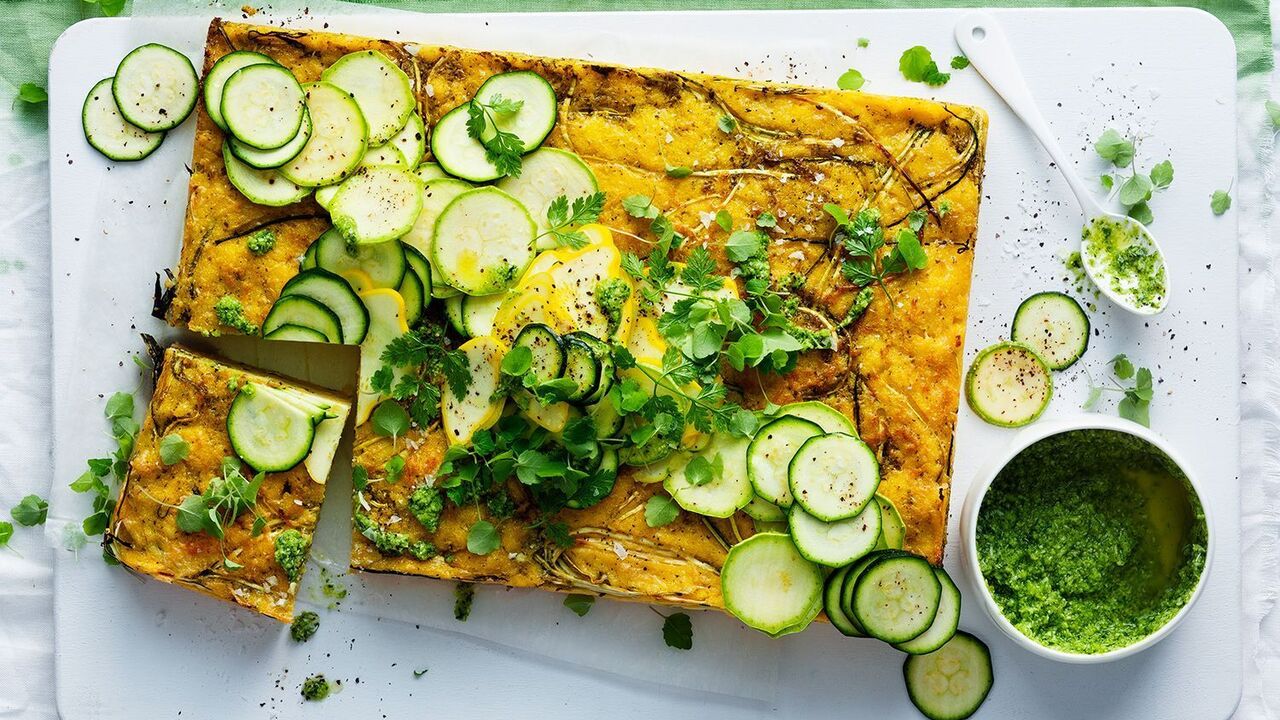 How to make zucchini charlotte: turns out lush and healthy