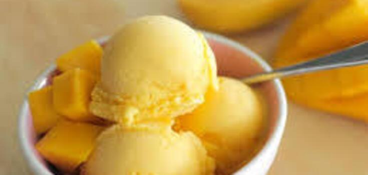 Healthy and delicious sugar-free ice cream with three ingredients: how to make it