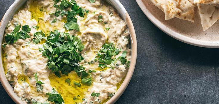 How to make eggplant paste: a variant of an elementary bread spread