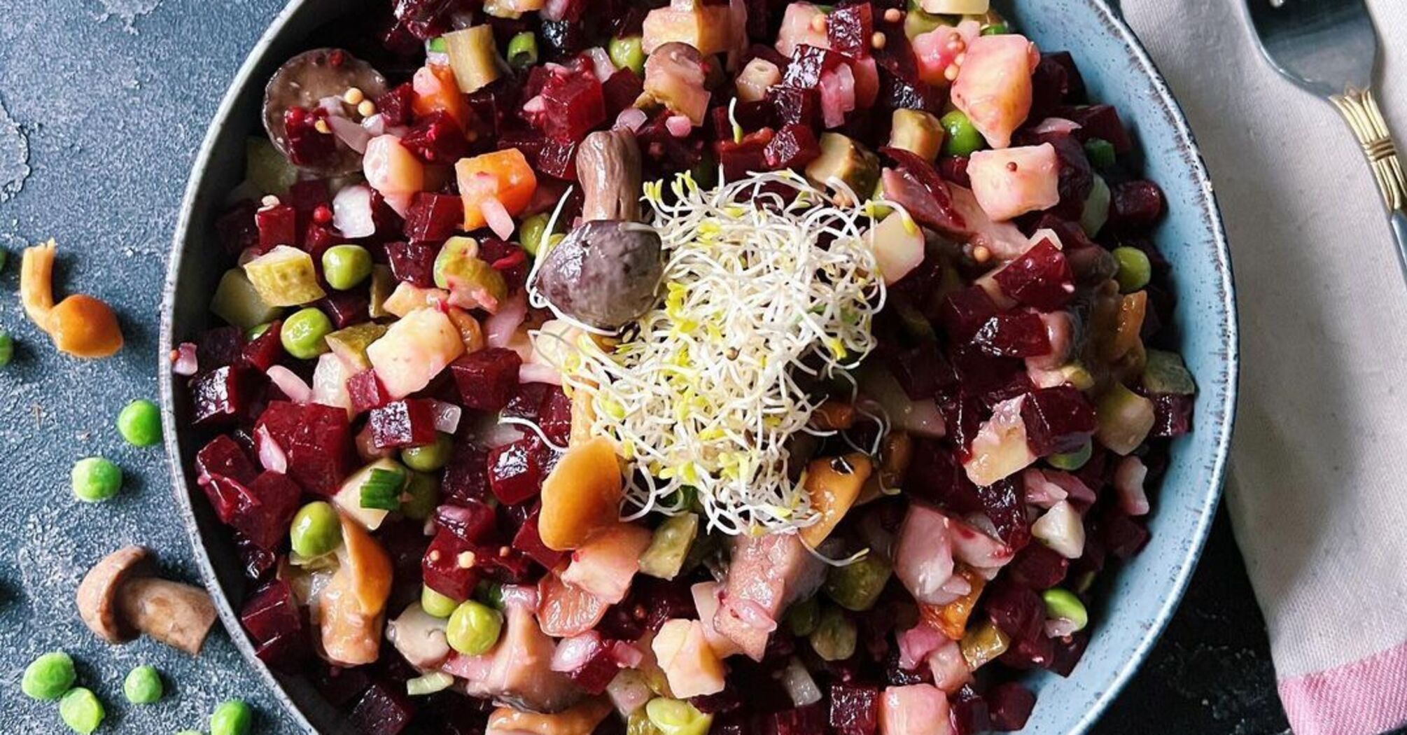Vinaigrette with mushrooms and wheat sprouts