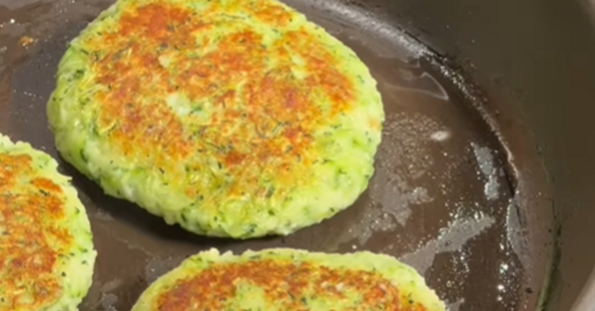Вкусные котлеты из цуккини: добавьте сыр и вас поразит результат