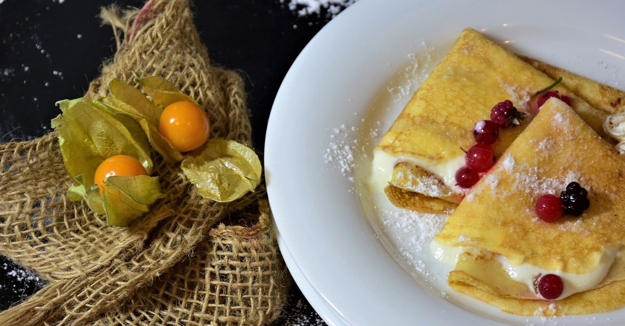How to make budget thin pancakes: without milk, sour cream, and kefir