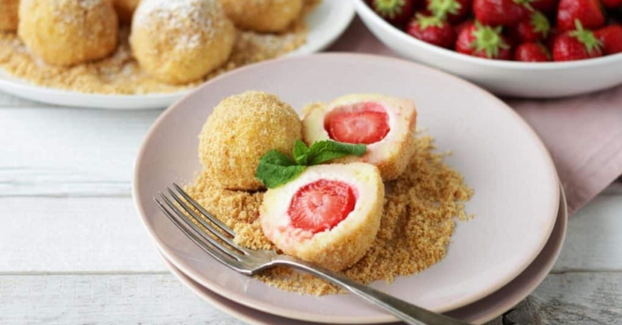Puffy dough and tender filling: how to make real Poltava dumplings with strawberries