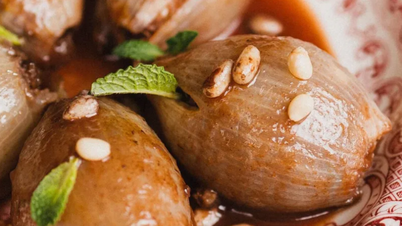 Onions instead of cabbage: Hector Jimenez-Bravo shared an unusual cabbage rolls recipe