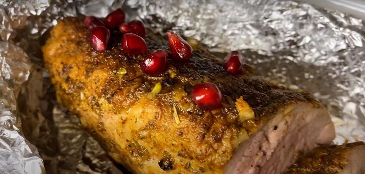 How to bake pork tenderloin in the oven: the perfect meat appetizer