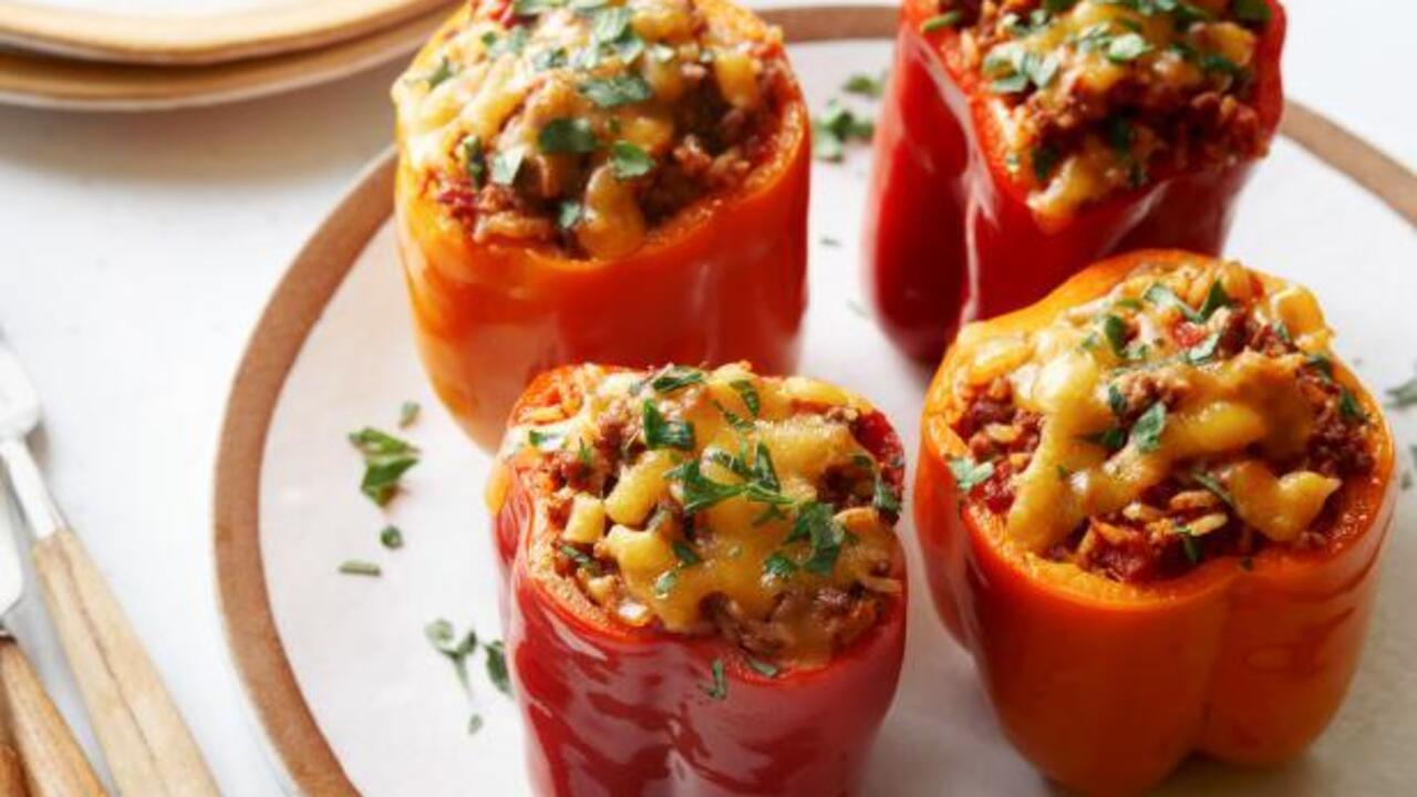 Stuffed julienne peppers: a recipe for a hearty dinner dish