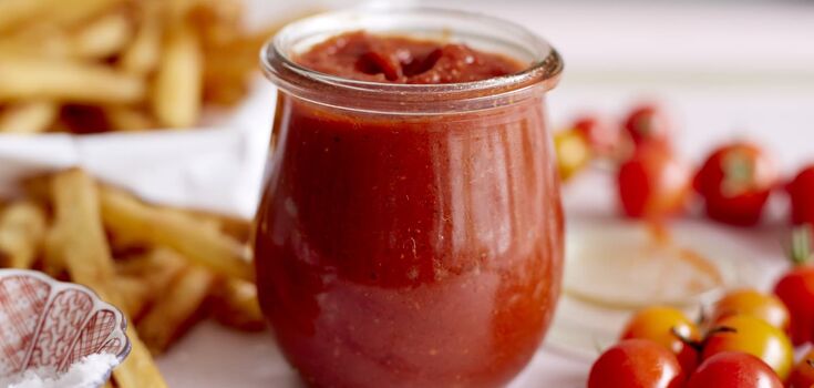 How to make tasty tomato paste: perfect for borscht and cabbage rolls
