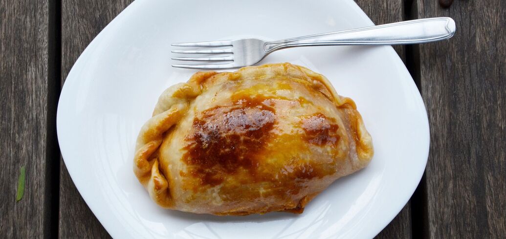 Емпанада з мангольдом: як приготувати популярні іспанські пиріжки