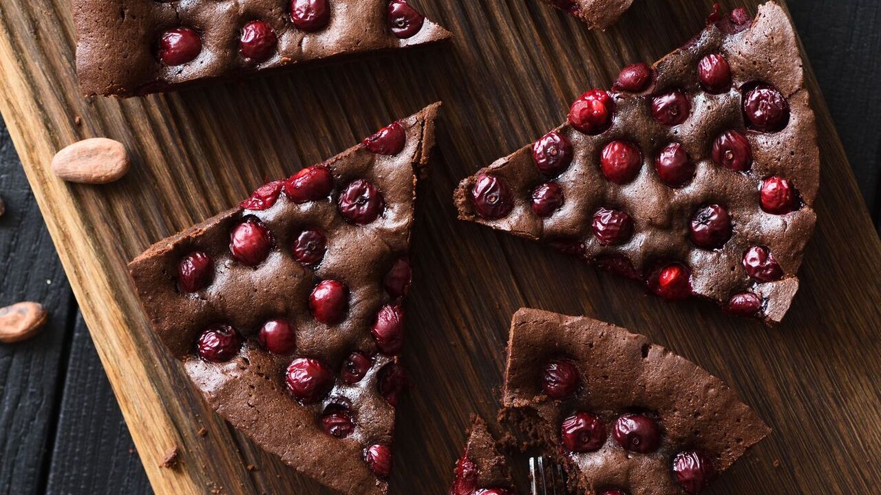 Chocolate and cherry pie