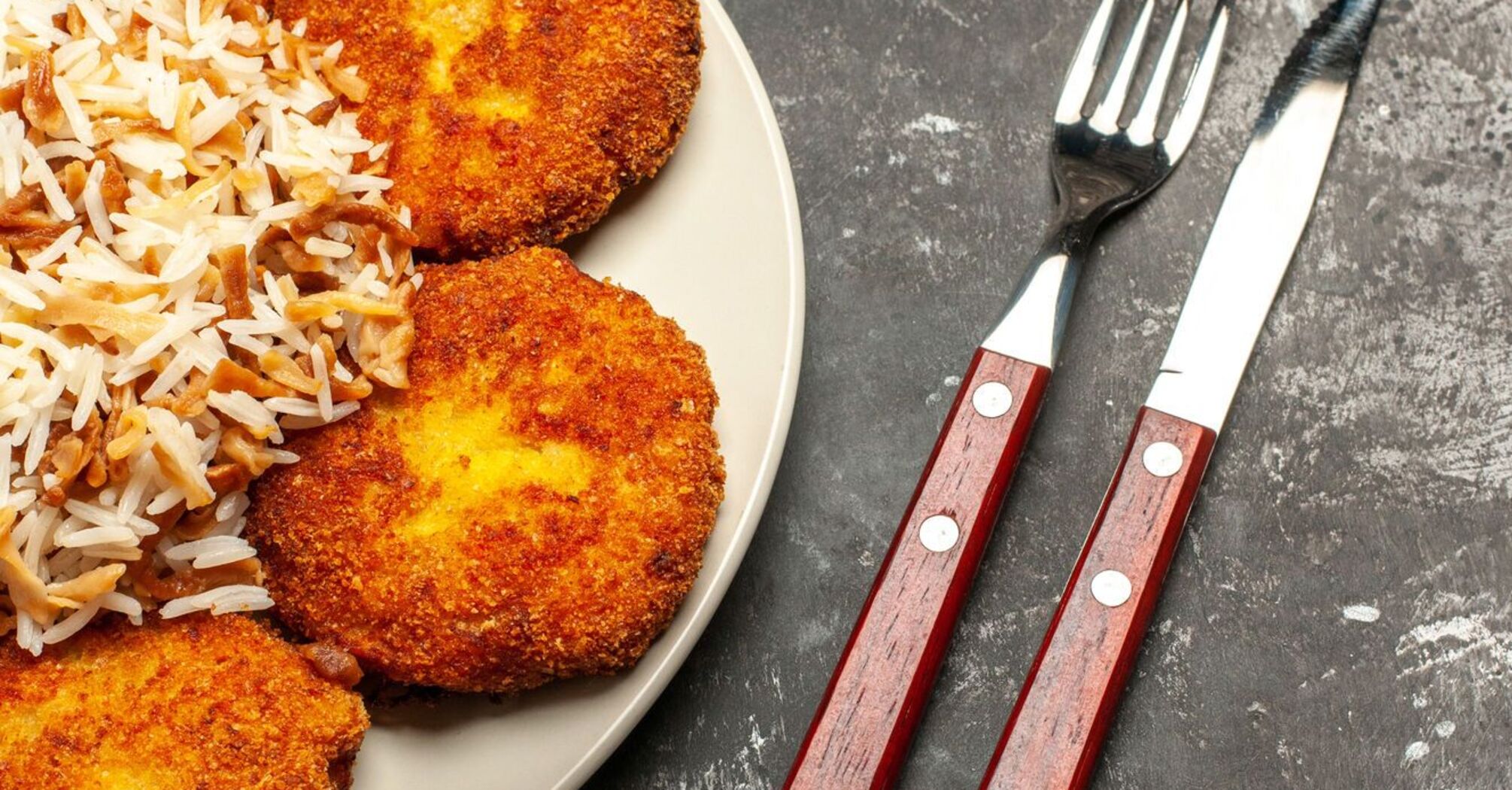 Processed cheese cutlets: how to make crispy on the outside and soft on the inside